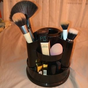 "MAKE-UP ORGANIZER"